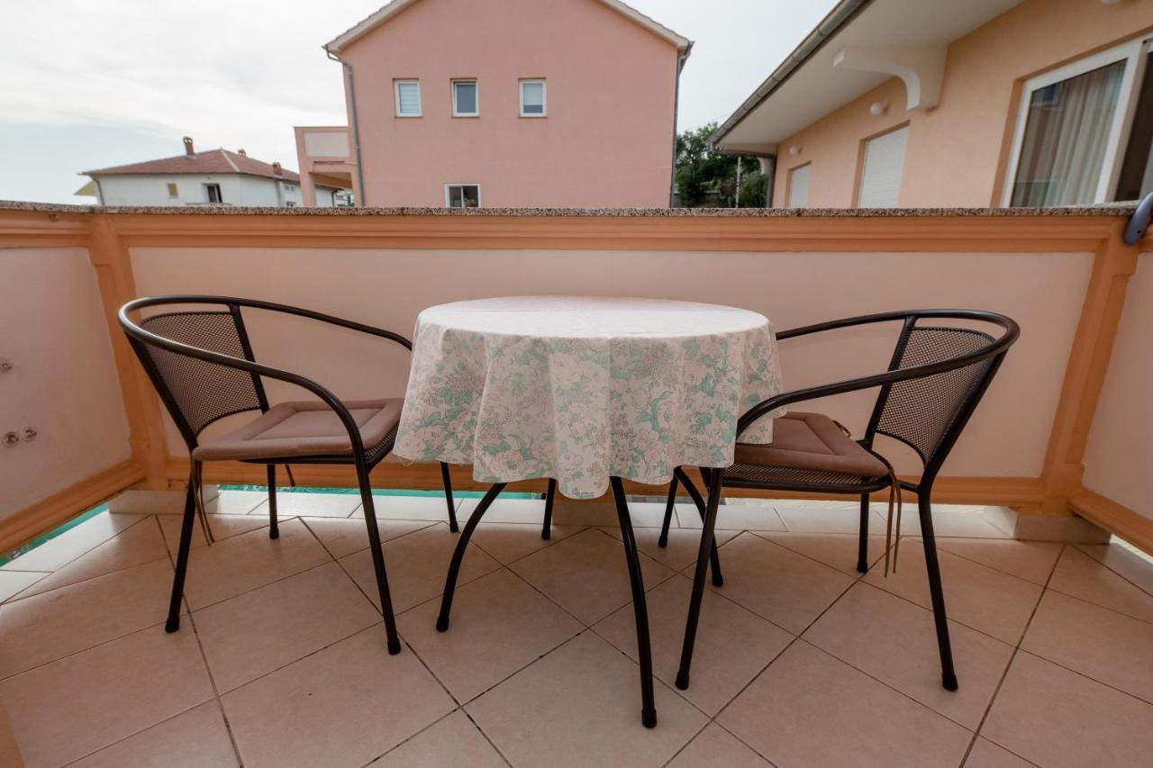 Apartmani Marica Beg Palit エクステリア 写真
